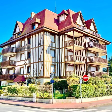 Echappee Chic - Balcon - 150 M Casino Deauville & Plage Exterior foto